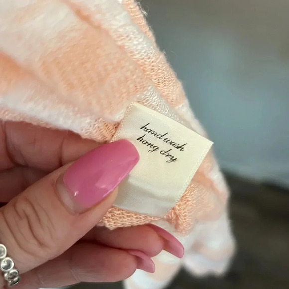 BUTTONS peach and white lightweight cardigan - Picture 7 of 9